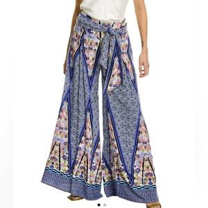 Gracia
Printed Wide Leg Palazzo Pant.  NWT!  NEVER WORN!
